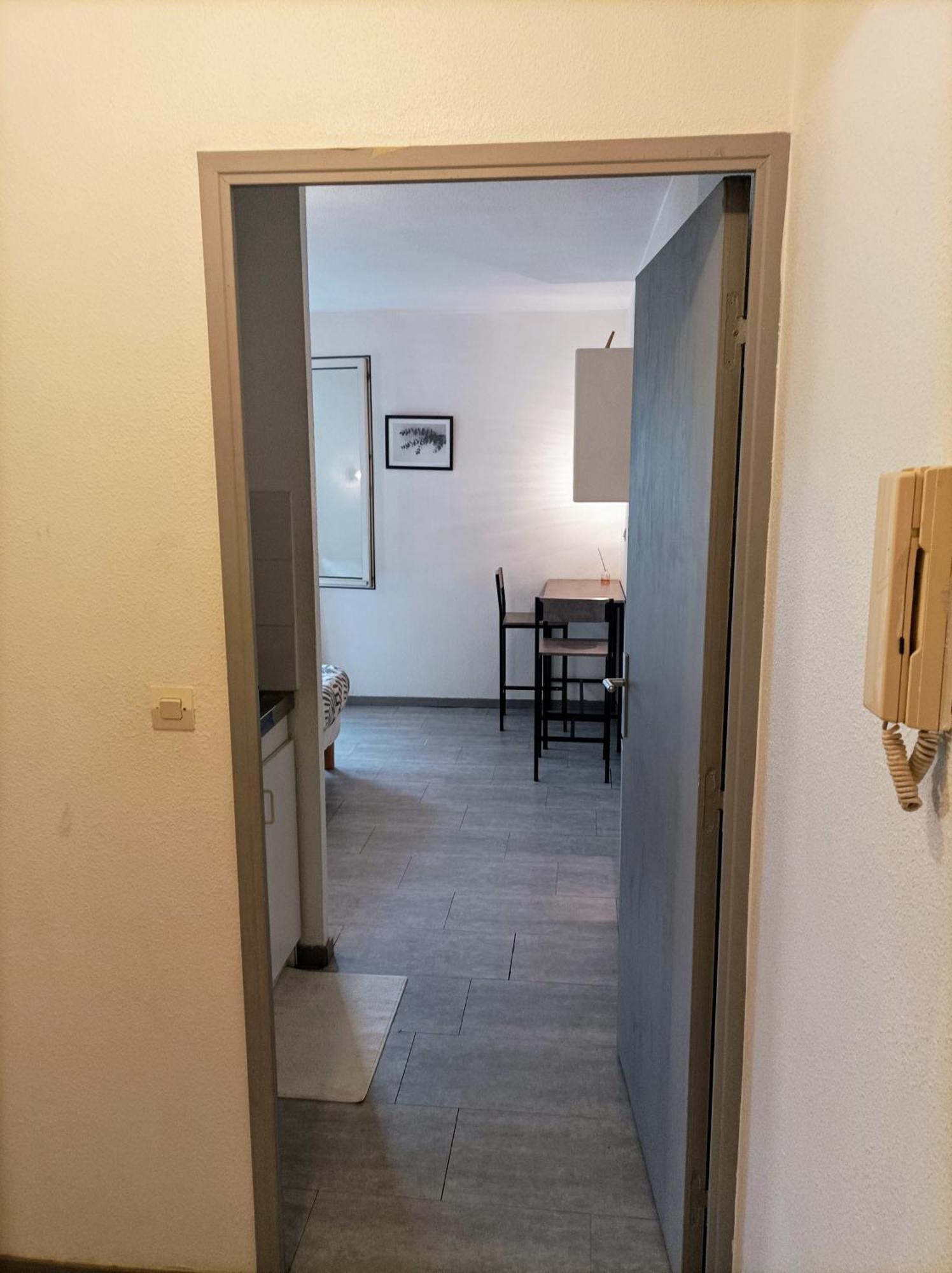 Apartment Near Center Montpellier Exterior photo